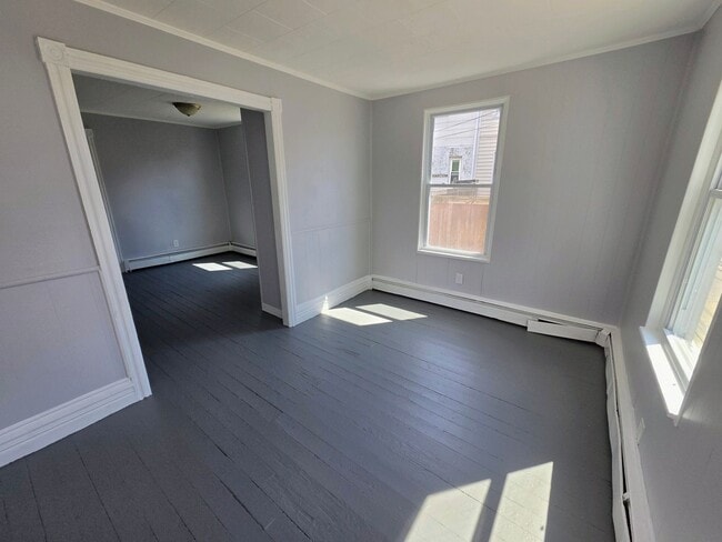 property at 1437 W Court St