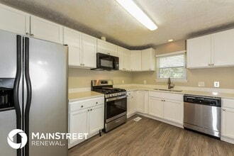 1235 Julie Ct in Riverdale, GA - Building Photo - Building Photo