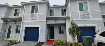 689 SE 13th St Cir in Homestead, FL - Building Photo