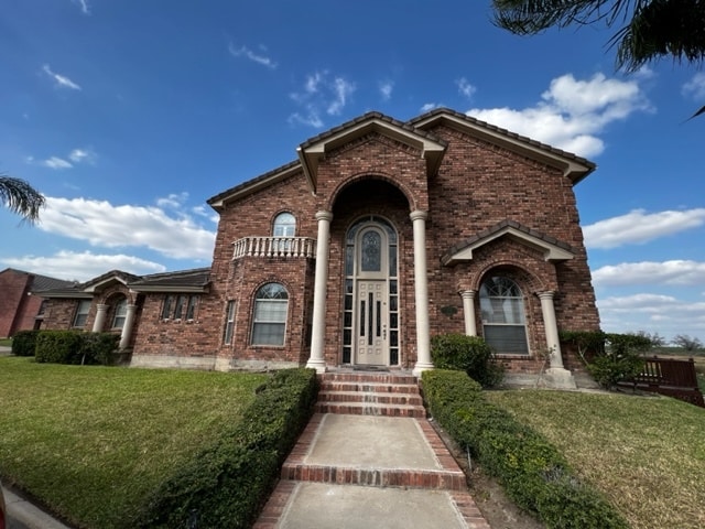 property at 201 San Saba St