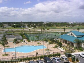 7 Indian River Ave in Titusville, FL - Foto de edificio - Building Photo