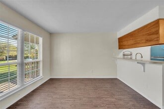 108 Hillside Cove in Elgin, TX - Building Photo - Building Photo