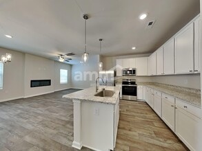 3264 Emberly Dr in Roebuck, SC - Foto de edificio - Building Photo