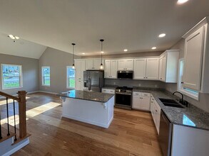 205 Cherokee Dr in Lafayette, TN - Building Photo - Building Photo