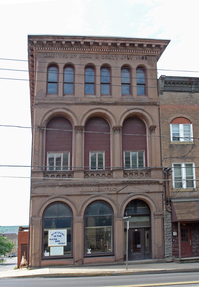 324 E Sunbury St in Shamokin, PA - Building Photo - Building Photo