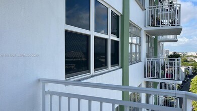 2100 Sans Souci Blvd in North Miami, FL - Building Photo - Building Photo