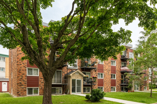 2570 Du Rhin Rue in Québec, QC - Building Photo - Primary Photo