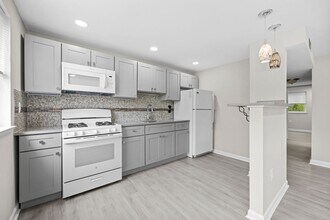 551 Avon St in Philadelphia, PA - Building Photo - Building Photo