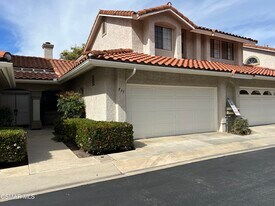 831 Paseo Serenata in Camarillo, CA - Building Photo