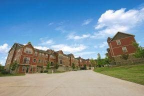 property at 2858 W Lakewood Dr