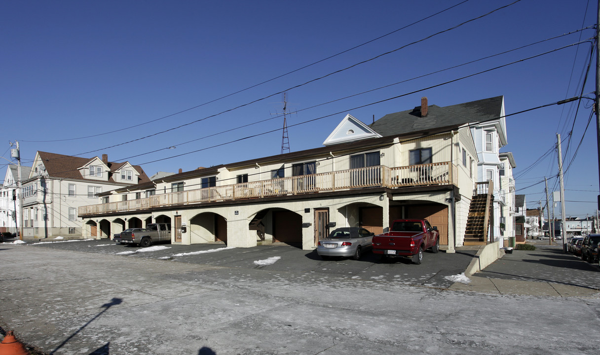 5-13 Dunbar St in New Bedford, MA - Building Photo