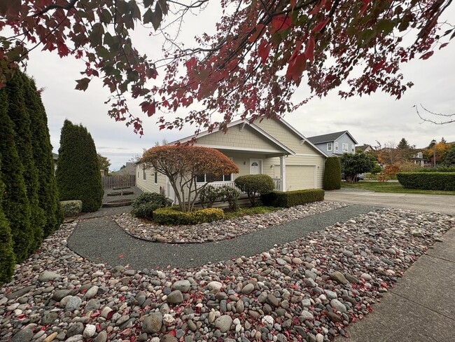 3515 Malland Ct in Anacortes, WA - Building Photo - Building Photo