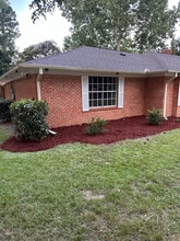 102 Friars Cove in Clinton, MS - Building Photo - Building Photo