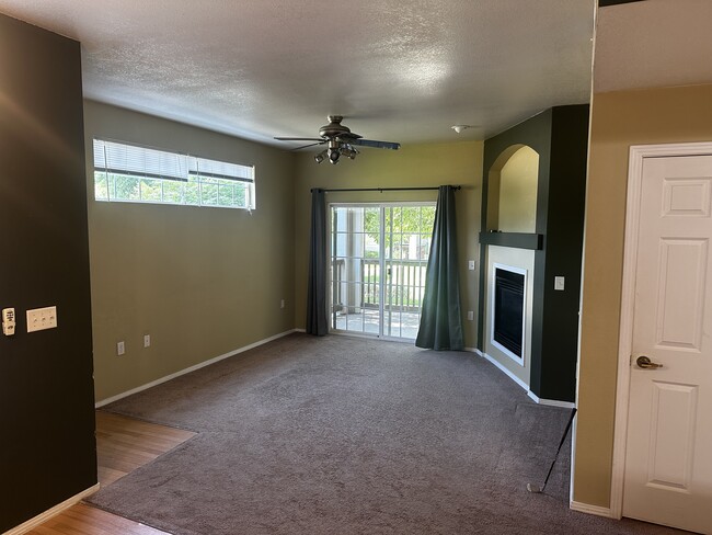 3002 West Elizabeth Street, Unit 22B in Fort Collins, CO - Foto de edificio - Building Photo