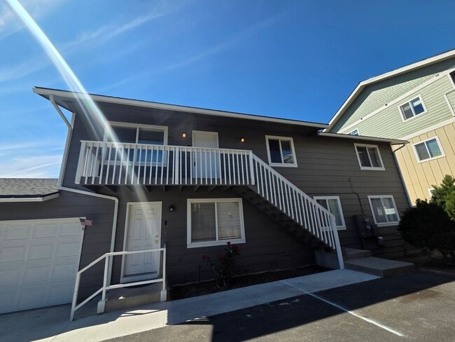 property at 1409 Maple St