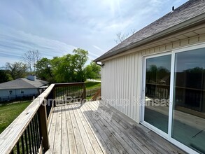 6607 NW 70th St in Kansas City, MO - Building Photo - Building Photo