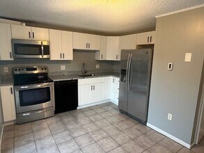 1225 Pawtucket Blvd in Lowell, MA - Building Photo - Building Photo