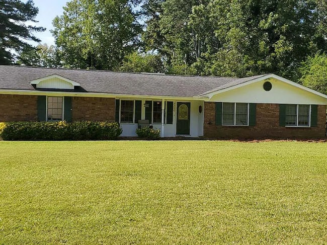 3320 W Stewart Mill Rd in Douglasville, GA - Building Photo - Building Photo