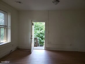 323 N George St in Millersville, PA - Building Photo - Building Photo