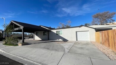 402 N 9th St in Las Vegas, NV - Building Photo - Building Photo