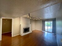 1801 E Lindsey St photo'