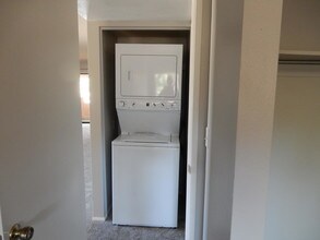 10828 N Biltmore Dr-Unit -204 in Phoenix, AZ - Building Photo - Building Photo