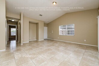 13336 Laraway Dr in Riverview, FL - Building Photo - Building Photo