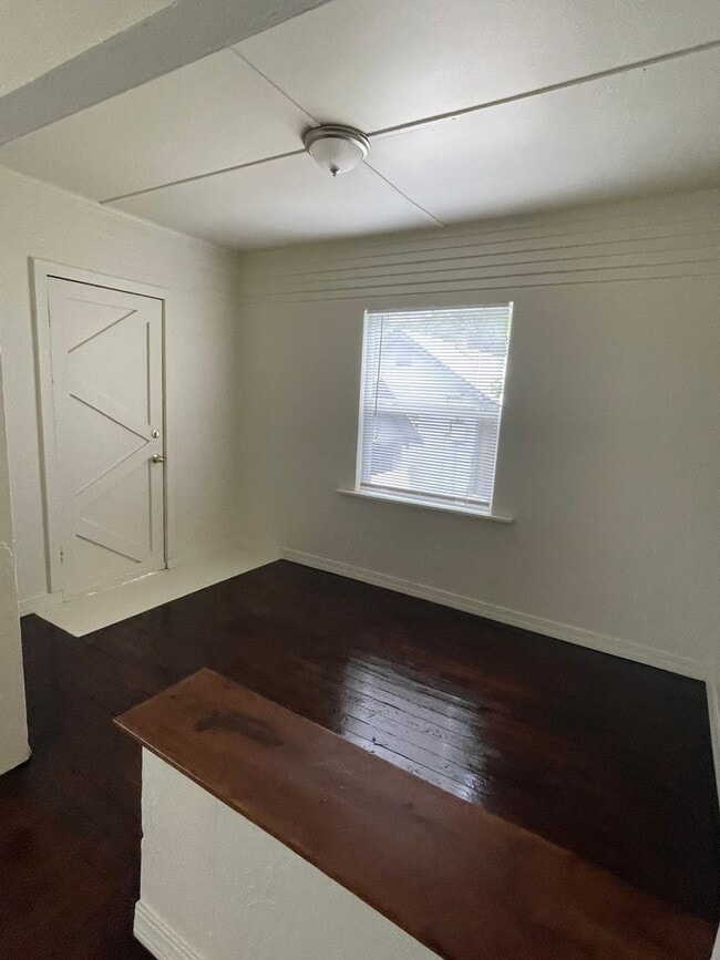 2117-2117 Pine St in Redding, CA - Foto de edificio - Building Photo