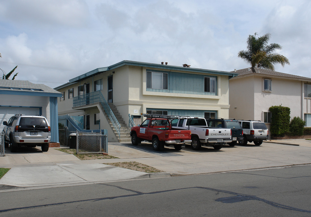 1534 Diamond St in San Diego, CA - Building Photo