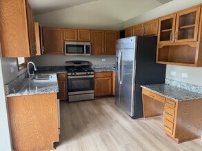 2506 La Brecque Dr in Plainfield, IL - Building Photo - Building Photo