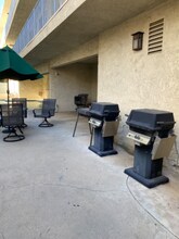 5354 Lindley Ave in Encino, CA - Building Photo - Building Photo