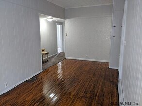 33 George St in Green Island, NY - Building Photo - Building Photo