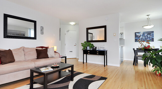 property at 2045 Nelson St