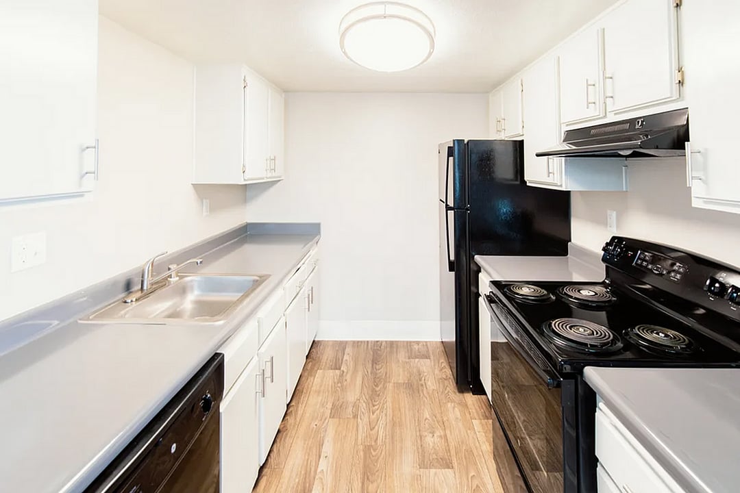 ReNew Fair Oaks in Carmichael, CA - Building Photo