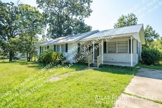 413 1st Way in Pleasant Grove, AL - Building Photo - Building Photo