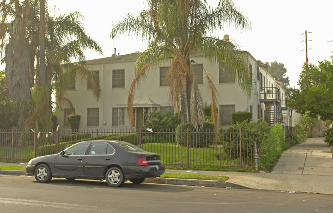 2501 Venice Blvd in Los Angeles, CA - Building Photo - Building Photo