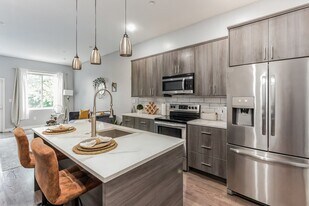 2110 N 7th St in Philadelphia, PA - Building Photo