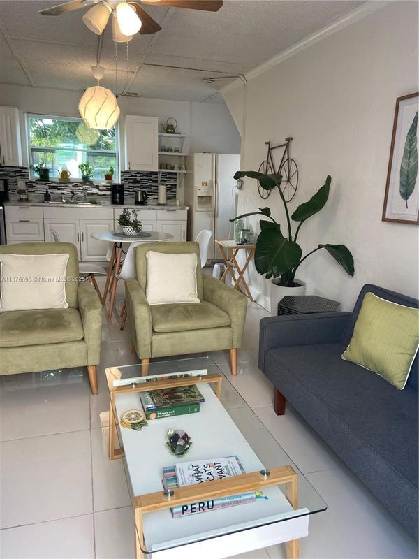 1678 SW 11th St in Miami, FL - Building Photo - Building Photo