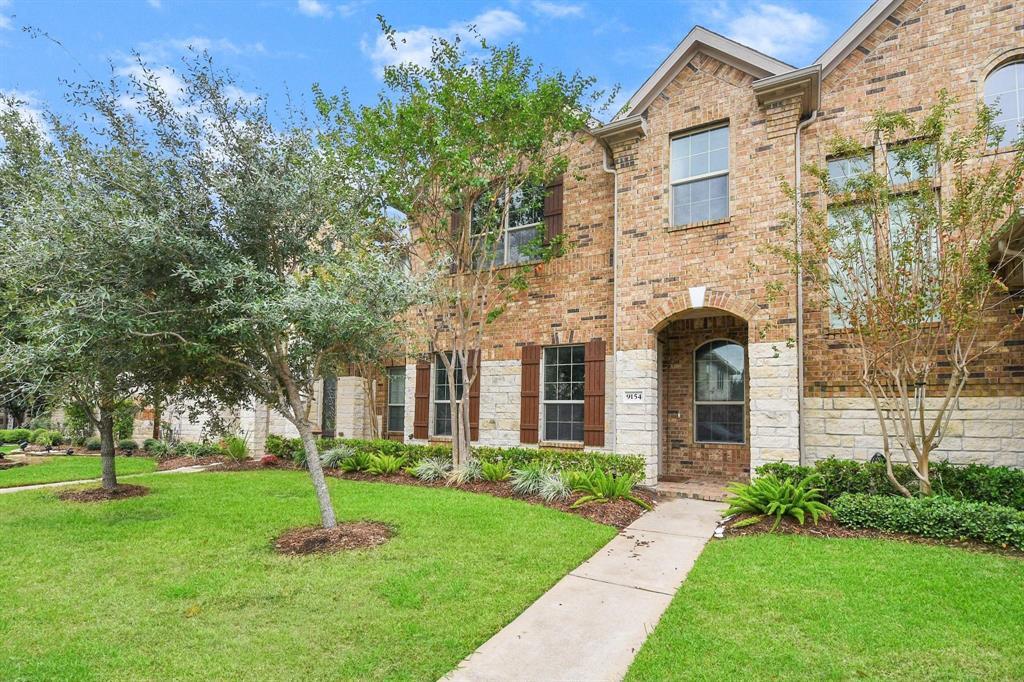 9154 Sunlight Oak Ln in Houston, TX - Foto de edificio