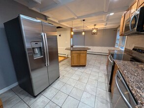 84 Quinapoxet St in Holden, MA - Building Photo - Building Photo