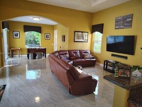 15802 SW 15th St in Weston, FL - Building Photo - Building Photo