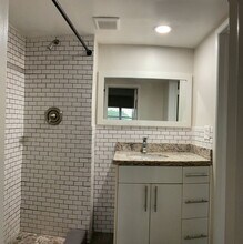 1941 NE 51st St in Fort Lauderdale, FL - Building Photo - Building Photo