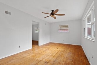 4036 Dunnica Ave-Unit -A in St. Louis, MO - Building Photo - Building Photo