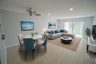 2828 Casita Way in Delray Beach, FL - Building Photo - Building Photo