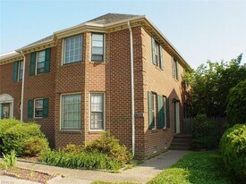 4317 Sugarleaf Ct in Virginia Beach, VA - Building Photo