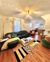 282 Lowell St in Somerville, MA - Foto de edificio - Building Photo