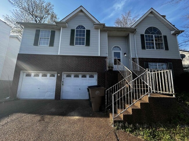 property at 748 Dover Glen Dr