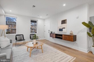 320 Webster St NW in Washington, DC - Building Photo - Building Photo
