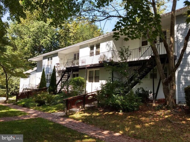 property at 131 N Main St
