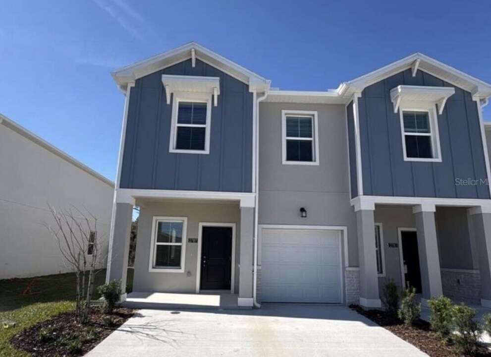 2787 Skyline Lp in Kissimmee, FL - Building Photo